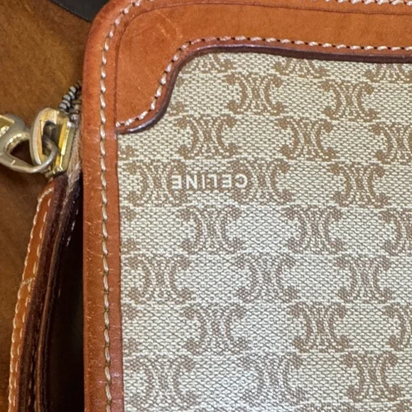 Celine Triumph Logo Clutch Leather Trim Vintage Beige & Brown Bag - Picture 9 of 16